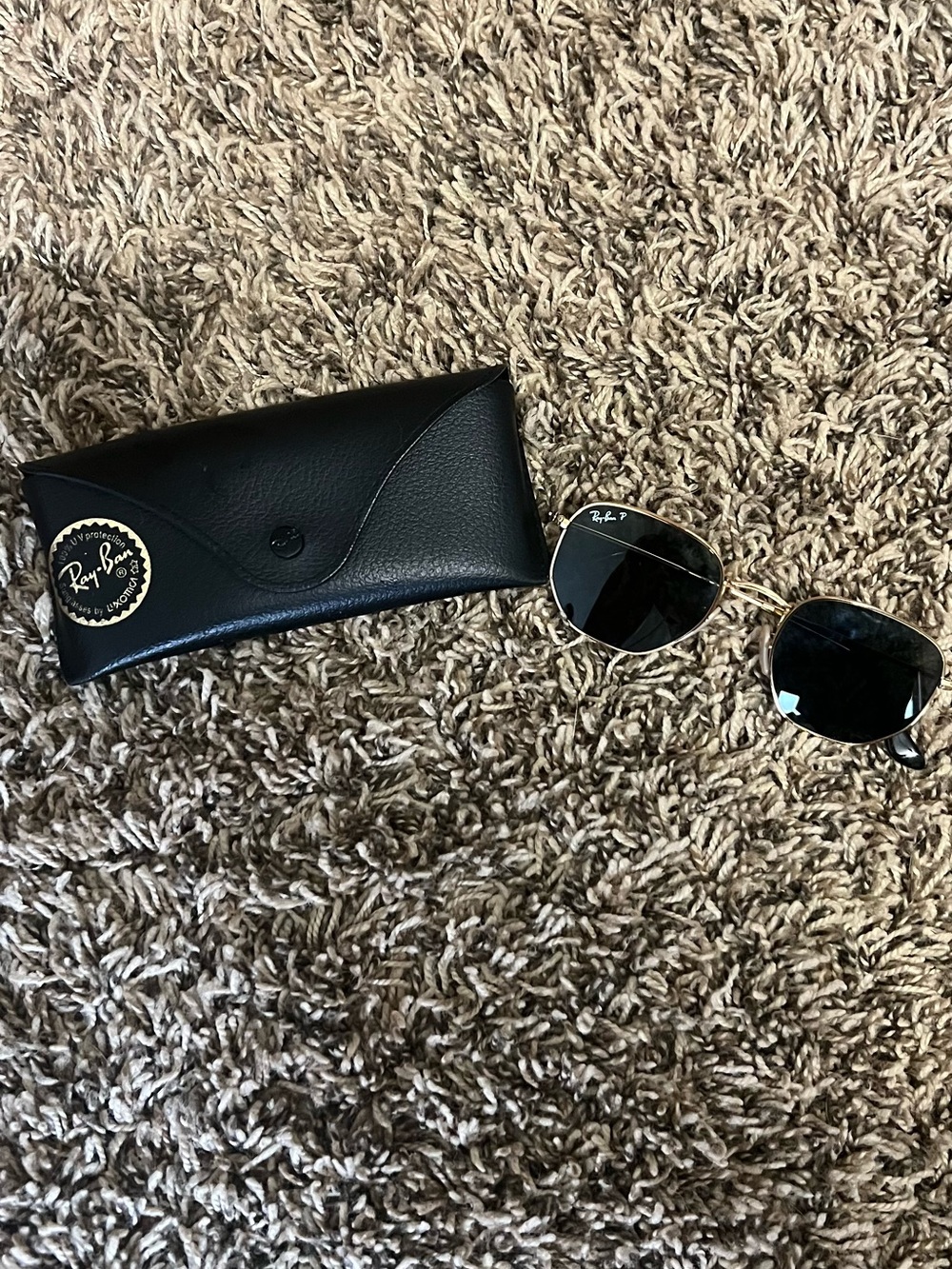 Ray-Ban Gold Frame Black Lens Sunglasses with Black Case